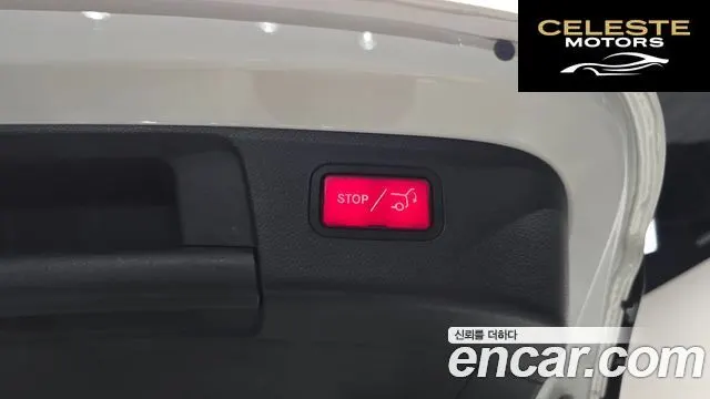 MERCEDES BENZ GLA-Classe X156 GLA220 2018 — photo 25 sur 31