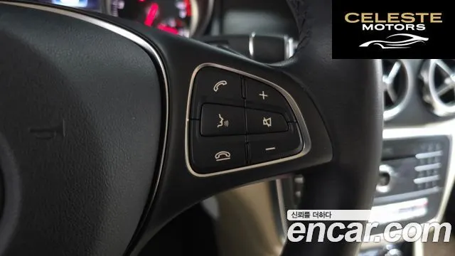 MERCEDES BENZ GLA-Classe X156 GLA220 2018 — photo 27 sur 31