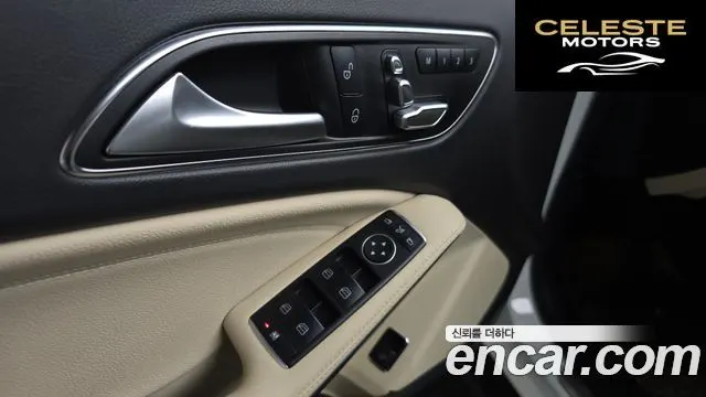 MERCEDES BENZ GLA-Classe X156 GLA220 2018 — photo 28 sur 31