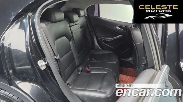 MERCEDES BENZ GLA-Classe X156 GLA200 d 2016 — photo 11 sur 20