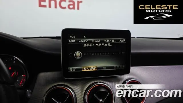 MERCEDES BENZ GLA-Classe X156 GLA200 d 2016 — photo 15 sur 20