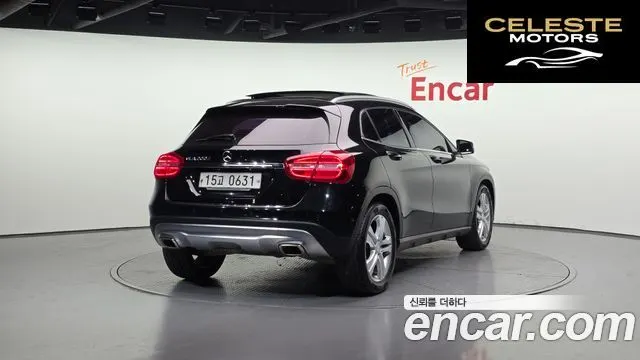 MERCEDES BENZ GLA-Classe X156 GLA200 d 2016 — photo 2 sur 20