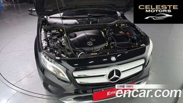 MERCEDES BENZ GLA-Classe X156 GLA200 d 2016 — photo 6 sur 20