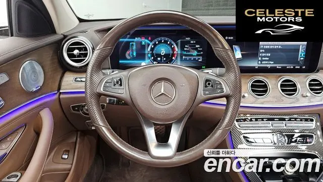 MERCEDES BENZ E-Classe W213 E300 4MATIC Exclusive 2018 — photo 19 sur 35