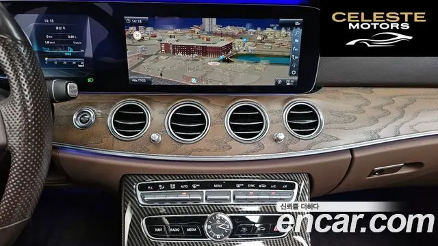 MERCEDES BENZ E-Classe W213 E300 4MATIC Exclusive 2018 — photo 20 sur 35