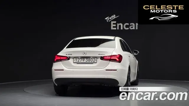 MERCEDES BENZ A-Classe W177 A250 4MATIC Berline 2020 — photo 4 sur 20