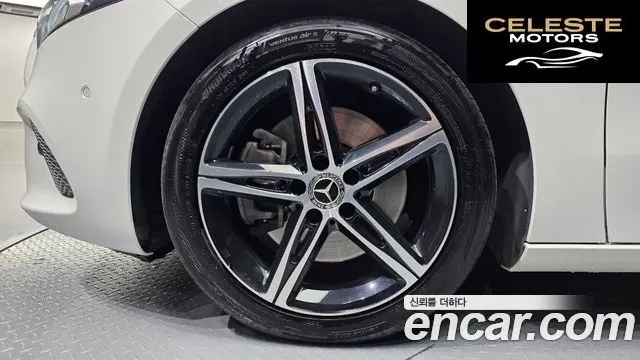 MERCEDES BENZ A-Classe W177 A250 4MATIC Berline 2020 — photo 5 sur 20