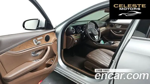 MERCEDES BENZ E-Classe W213 E220d Exclusive 2017 — photo 10 sur 20