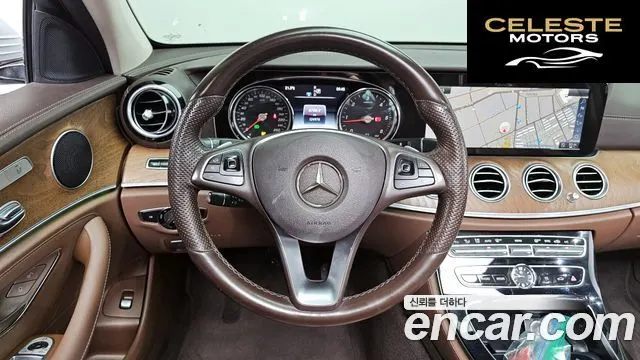 MERCEDES BENZ E-Classe W213 E220d Exclusive 2017 — photo 12 sur 20