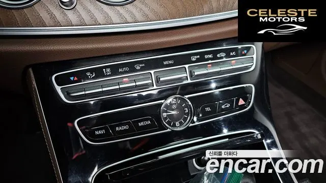 MERCEDES BENZ E-Classe W213 E220d Exclusive 2017 — photo 18 sur 20