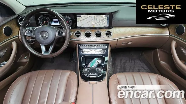 MERCEDES BENZ E-Classe W213 E220d Exclusive 2017 — photo 7 sur 20