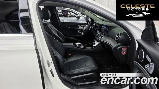MERCEDES BENZ E-Classe W213 E300 4MATIC Avantgarde 2017 — photo 11 sur 20