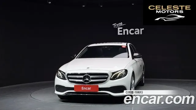 MERCEDES BENZ E-Classe W213 E200 Avantgarde 2018 — photo 3 sur 26