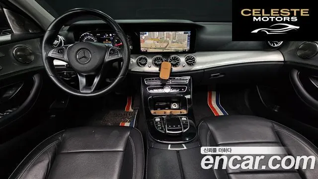 MERCEDES BENZ E-Classe W213 E200 Avantgarde 2018 — photo 7 sur 26