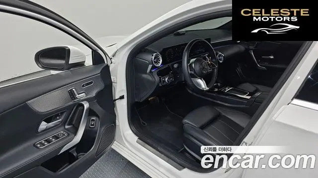MERCEDES BENZ A-Classe W177 A220 Berline 2024 — photo 13 sur 30
