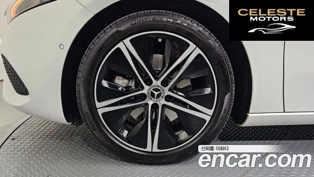 MERCEDES BENZ A-Classe W177 A220 Berline 2024 — photo 5 sur 30