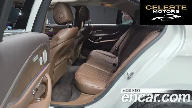 MERCEDES BENZ E-Classe W213 E300 4MATIC Exclusive 2019 — photo 17 sur 30
