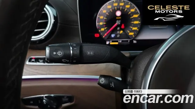 MERCEDES BENZ E-Classe W213 E300 4MATIC Exclusive 2019 — photo 25 sur 30