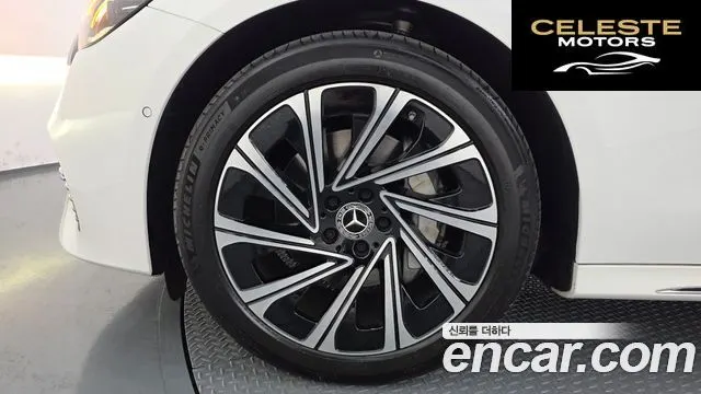 MERCEDES BENZ E-Classe W214 E300 4MATIC Exclusive 2024 — photo 5 sur 33