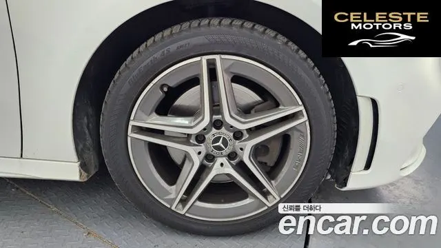 MERCEDES BENZ A-Classe W177 A250 4MATIC Berline 2022 — photo 4 sur 31