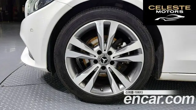 MERCEDES BENZ C-Classe W205 C200 Avantgarde 2018 — photo 5 sur 20