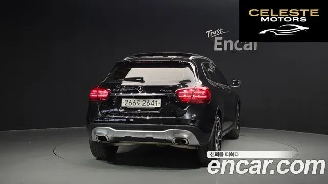 MERCEDES BENZ GLA-Classe X156 GLA250 4MATIC 2019 — photo 4 sur 31