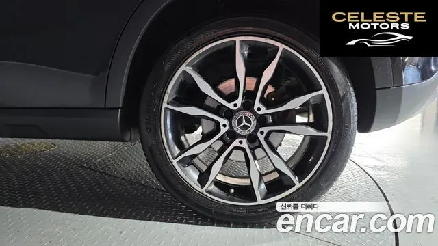 MERCEDES BENZ GLA-Classe X156 GLA250 4MATIC 2019 — photo 7 sur 31