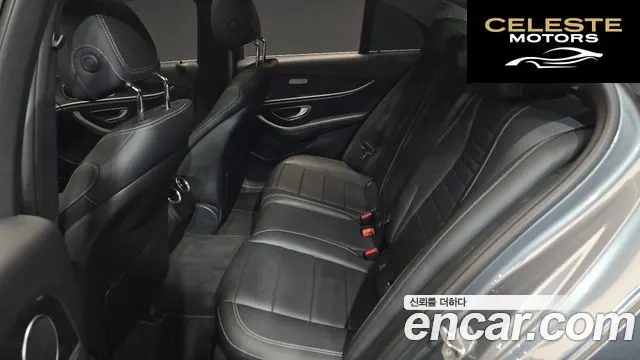 MERCEDES BENZ E-Classe W213 E220d 4MATIC Avantgarde 2018 — photo 11 sur 20
