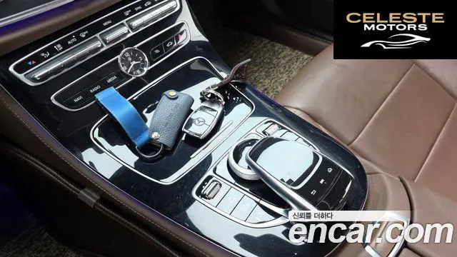 MERCEDES BENZ E-Classe W213 E220d Avantgarde 2017 — photo 25 sur 32