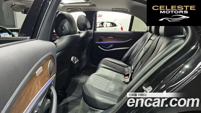 MERCEDES BENZ E-Classe W213 E220d 4MATIC Exclusive 2017 — photo 16 sur 20