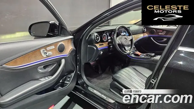 MERCEDES BENZ E-Classe W213 E220d 4MATIC Exclusive 2017 — photo 7 sur 20