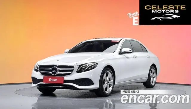 MERCEDES BENZ E-Classe W213 E220d Avantgarde 2017 — photo 32 sur 32