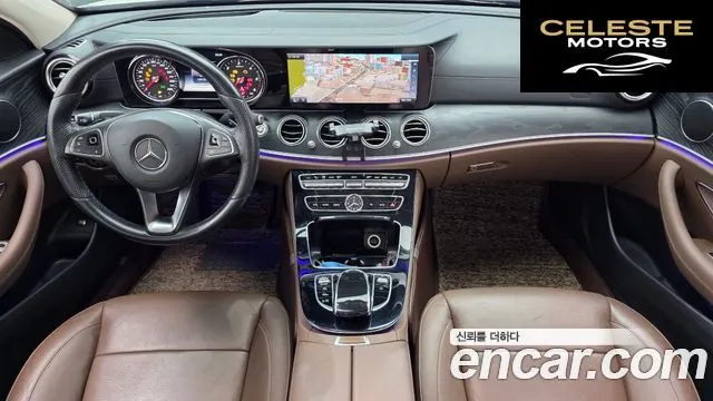 MERCEDES BENZ E-Classe W213 E220d Avantgarde 2017 — photo 9 sur 32