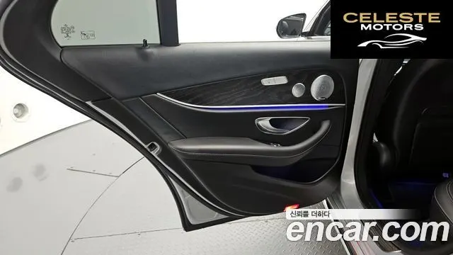 MERCEDES BENZ E-Classe W213 E300 4MATIC Avantgarde 2019 — photo 15 sur 38