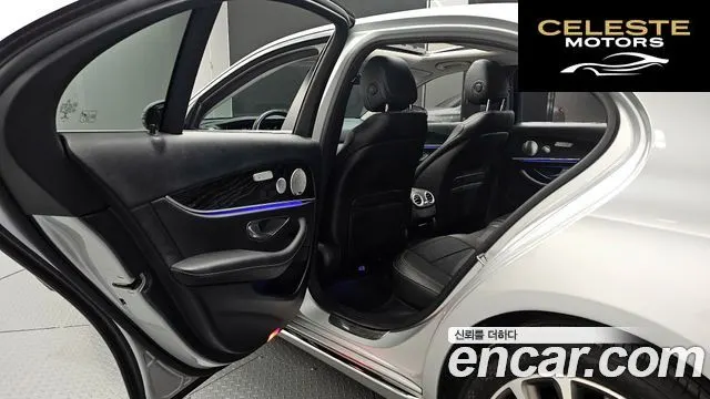 MERCEDES BENZ E-Classe W213 E300 4MATIC Avantgarde 2019 — photo 16 sur 38