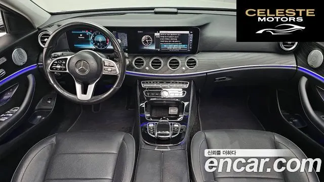 MERCEDES BENZ E-Classe W213 E300 4MATIC Avantgarde 2019 — photo 36 sur 38