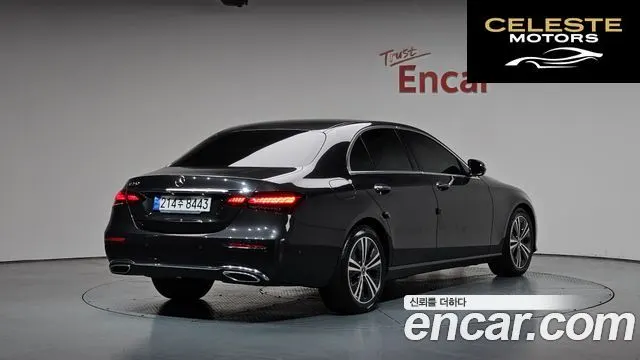 MERCEDES BENZ E-Classe W213 E250 Avantgarde 2021 — photo 2 sur 36