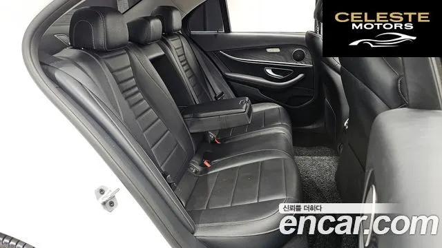 MERCEDES BENZ E-Classe W213 E220d Avantgarde 2019 — photo 17 sur 34