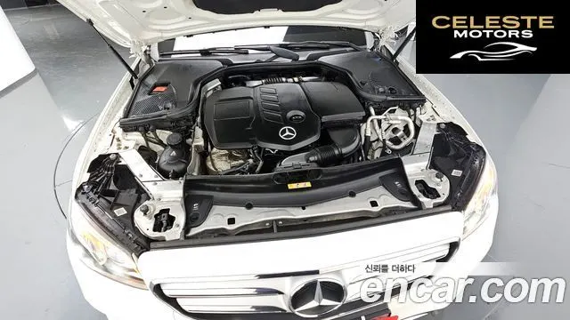 MERCEDES BENZ E-Classe W213 E220d Avantgarde 2019 — photo 6 sur 34