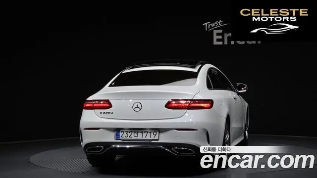 MERCEDES BENZ E-Classe W213 E220d Coupé 2018 — photo 4 sur 26