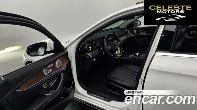 MERCEDES BENZ E-Classe W213 E300 Exclusive 2018 — photo 13 sur 30