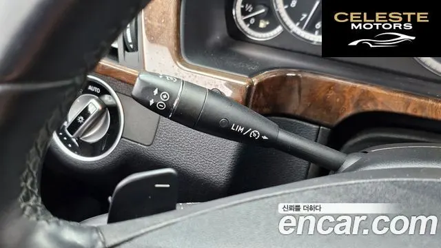 MERCEDES BENZ E-Classe W212 E300 2012 — photo 17 sur 20