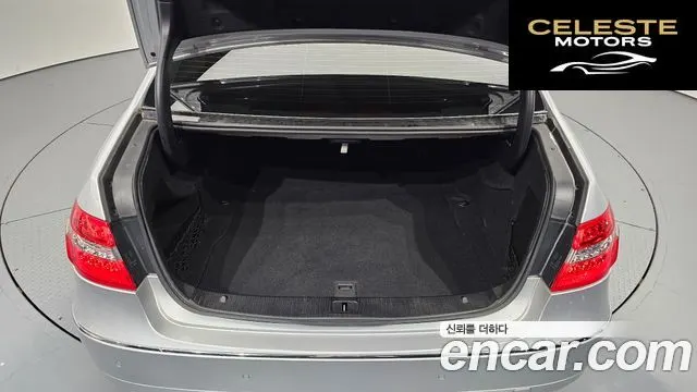 MERCEDES BENZ E-Classe W212 E300 2012 — photo 20 sur 20