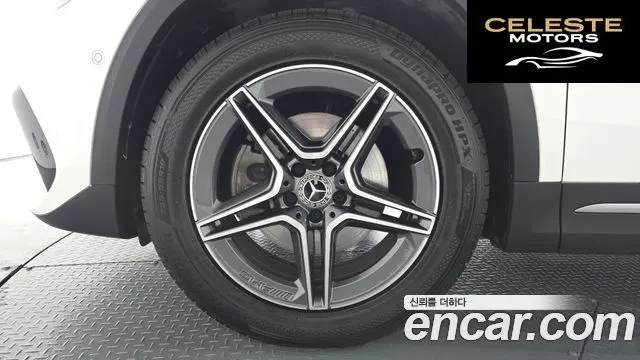 MERCEDES BENZ GLA-Classe H247 GLA250 4MATIC 2021 — photo 4 sur 32