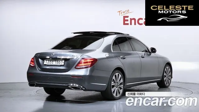 MERCEDES BENZ E-Classe W213 E450 4MATIC Exclusive 2020 — photo 2 sur 26