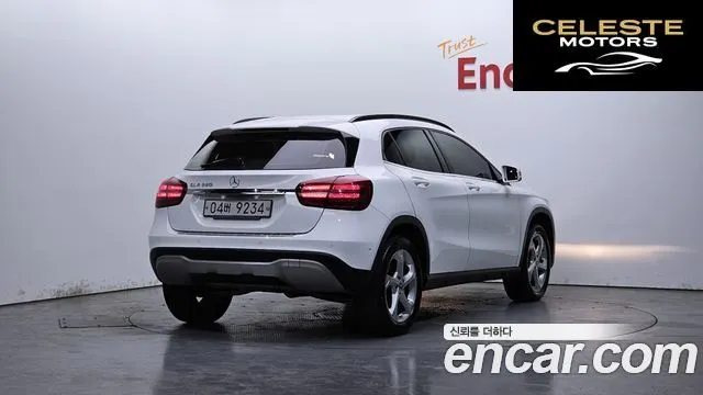 MERCEDES BENZ GLA-Classe X156 GLA220 2018 — photo 1 sur 30