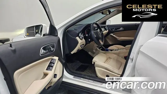 MERCEDES BENZ GLA-Classe X156 GLA220 2018 — photo 12 sur 30