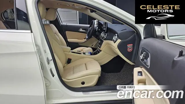 MERCEDES BENZ GLA-Classe X156 GLA220 2018 — photo 15 sur 30
