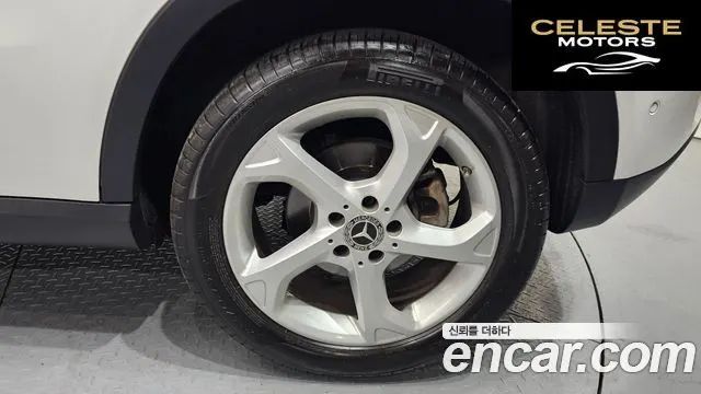 MERCEDES BENZ GLA-Classe X156 GLA220 2018 — photo 4 sur 30