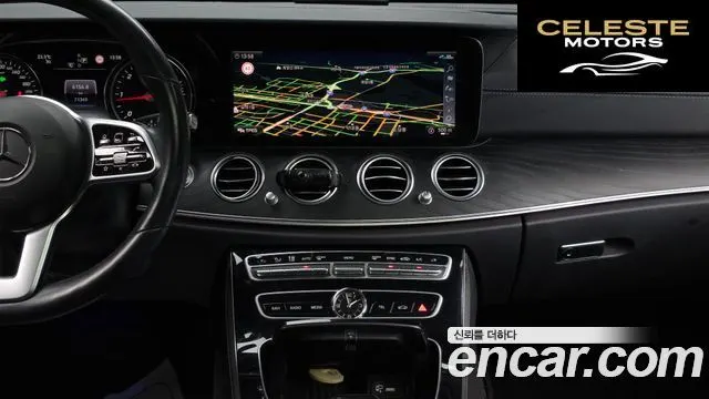 MERCEDES BENZ E-Classe W213 E220d 4MATIC Exclusive 2020 — photo 18 sur 30
